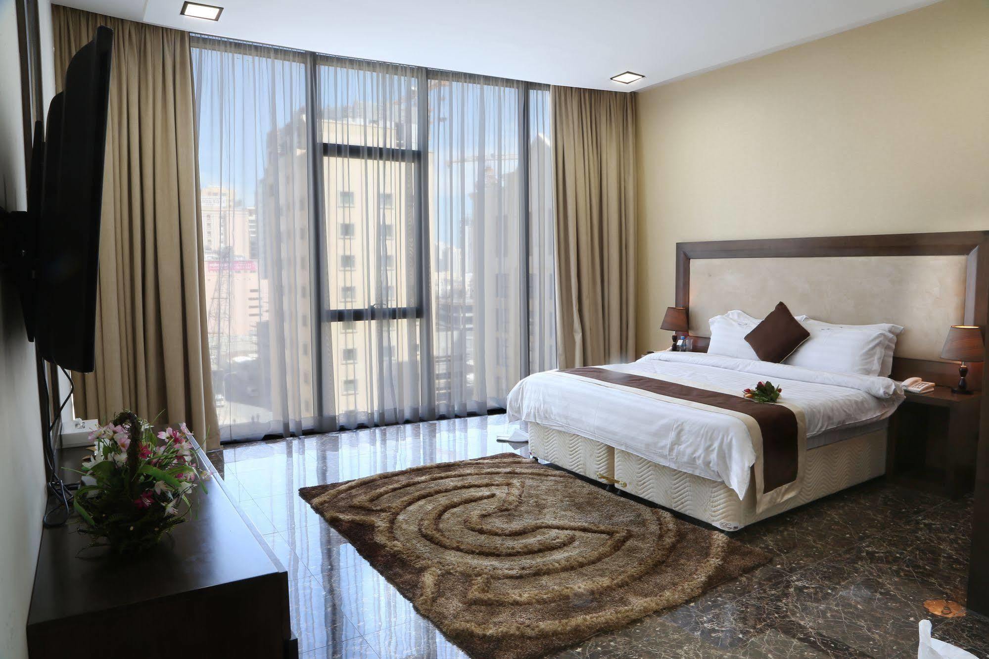 Belle Tower Luxury Apartments Manama Exterior photo